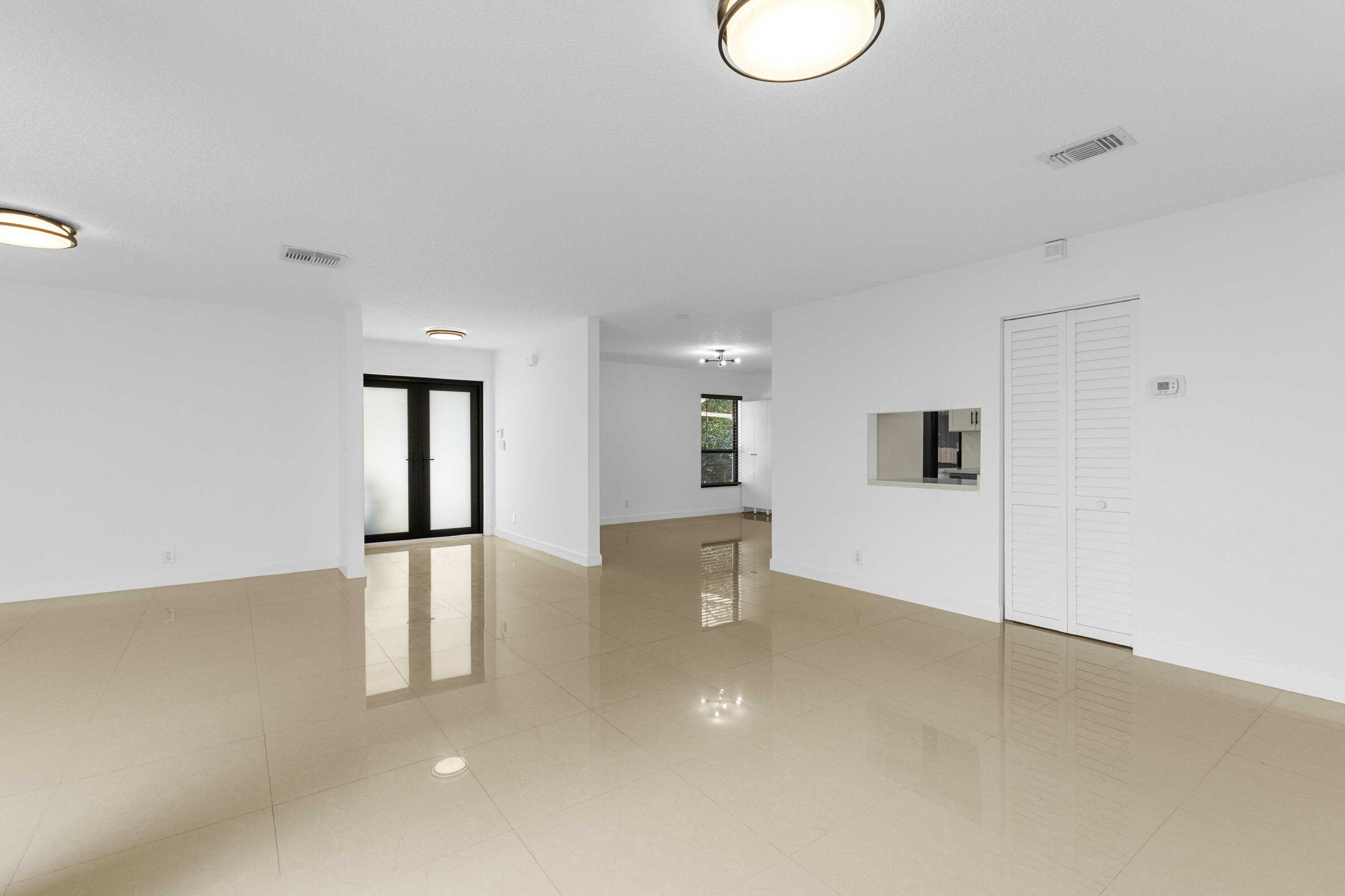 POLYNESIAN VILLAS - Residential