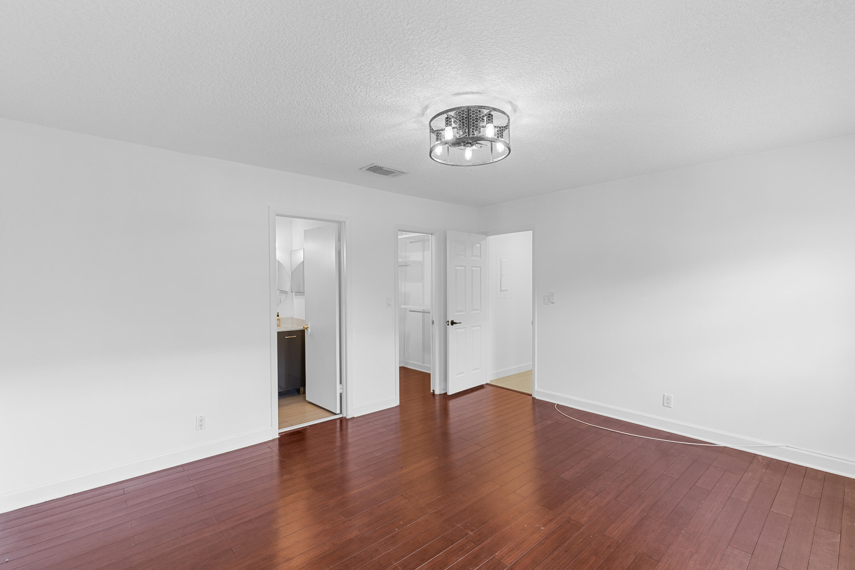 POLYNESIAN VILLAS - Residential