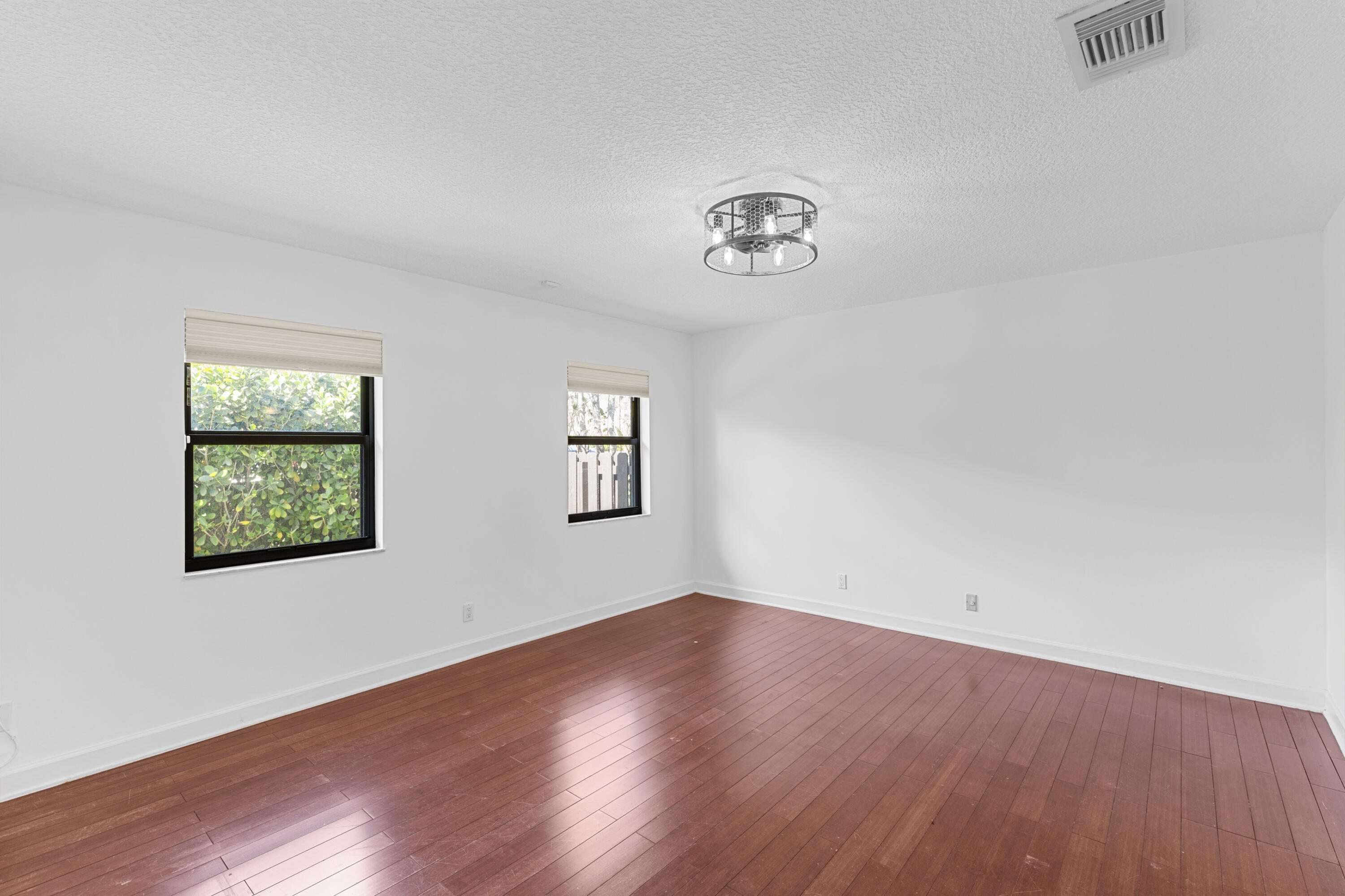 POLYNESIAN VILLAS - Residential