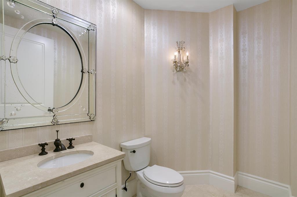 Ritz Carlton Residences - Residential