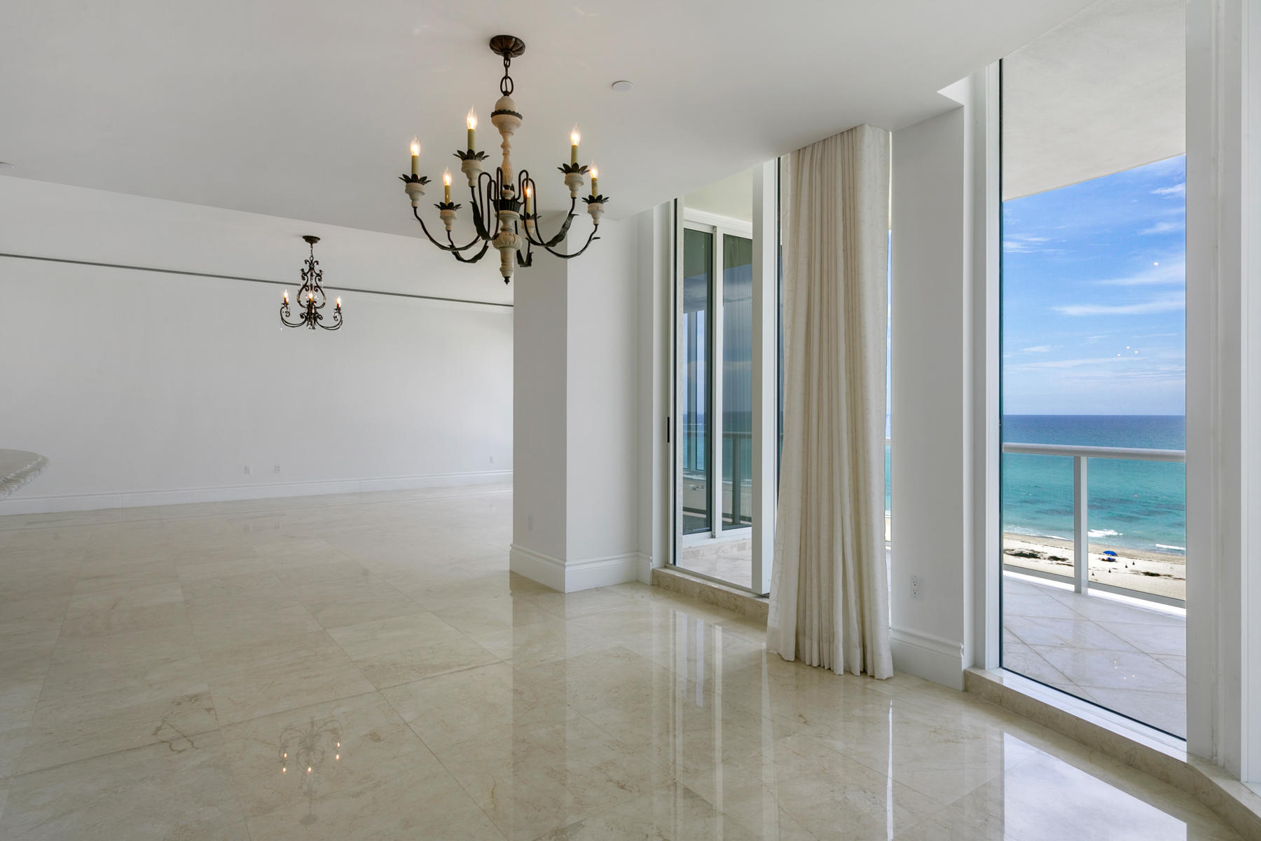 Ritz Carlton Residences - Residential