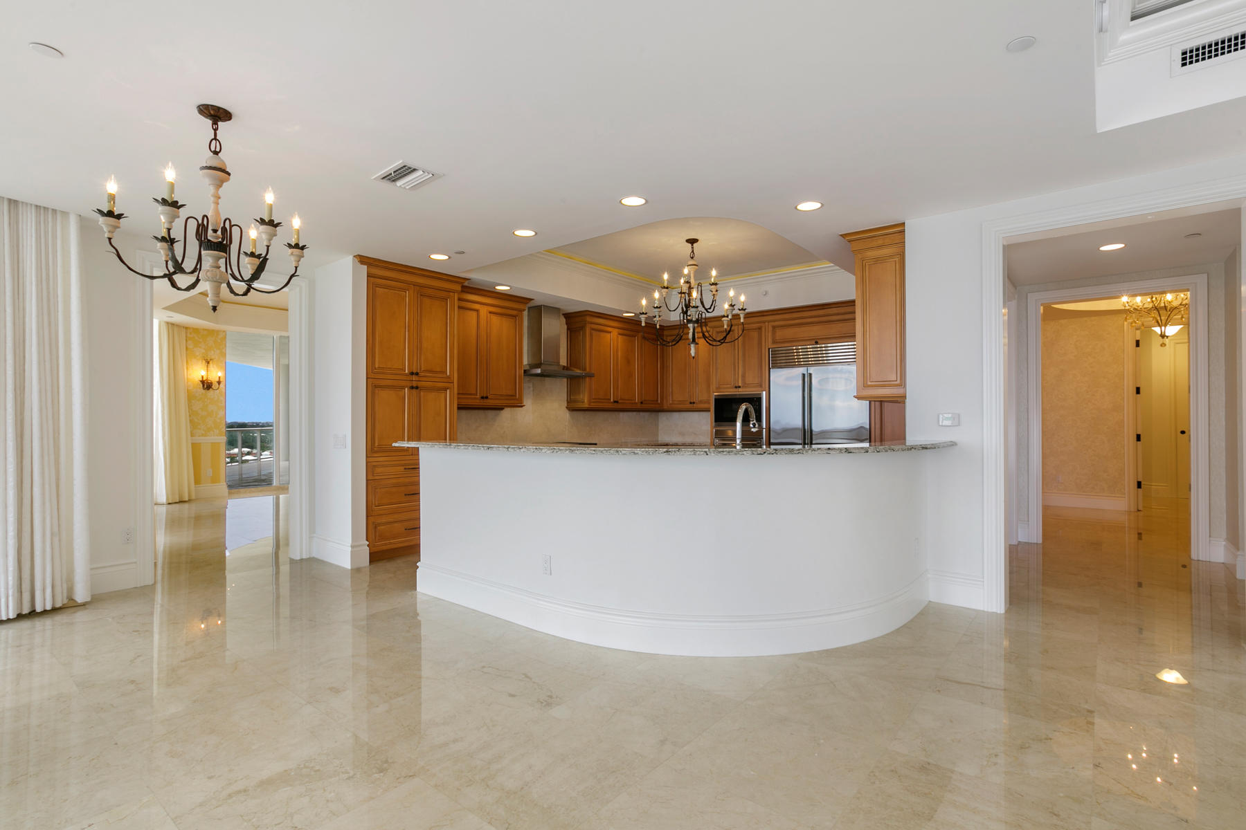 Ritz Carlton Residences - Residential