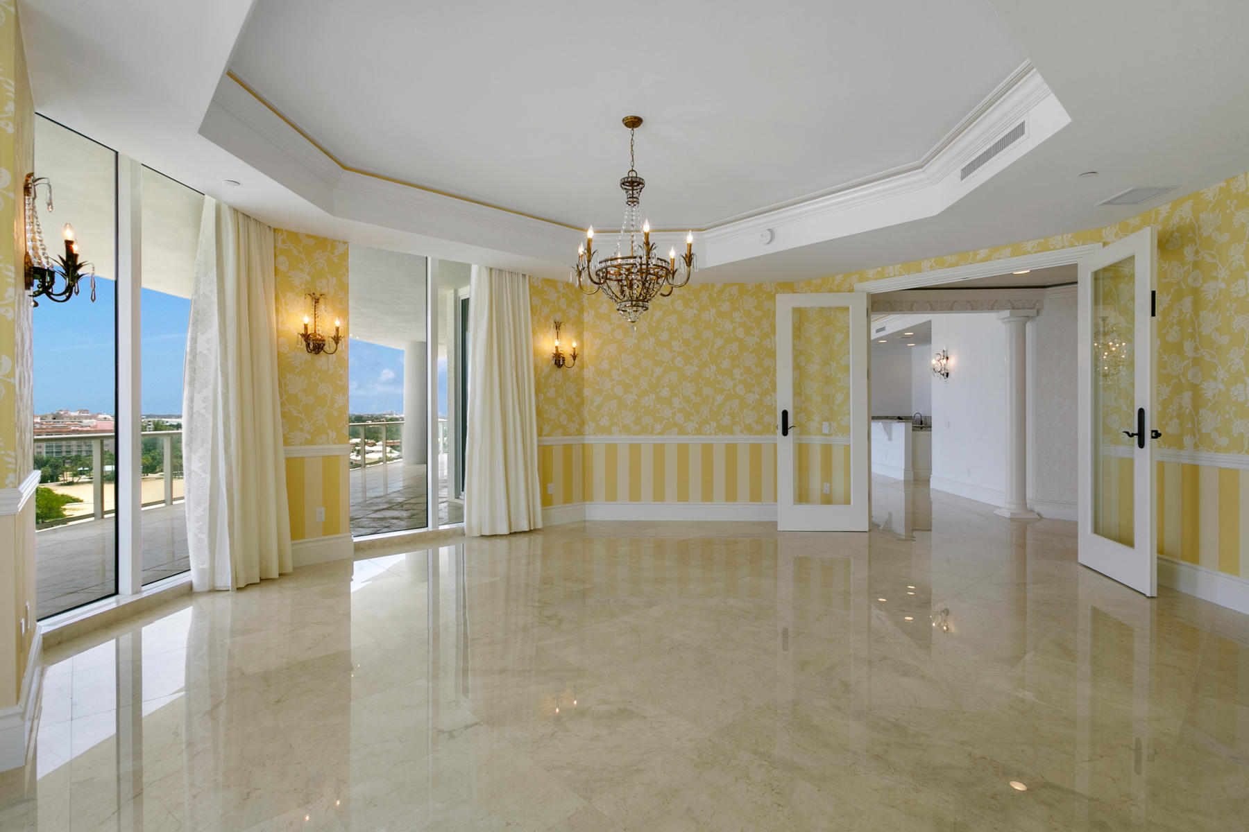 Ritz Carlton Residences - Residential