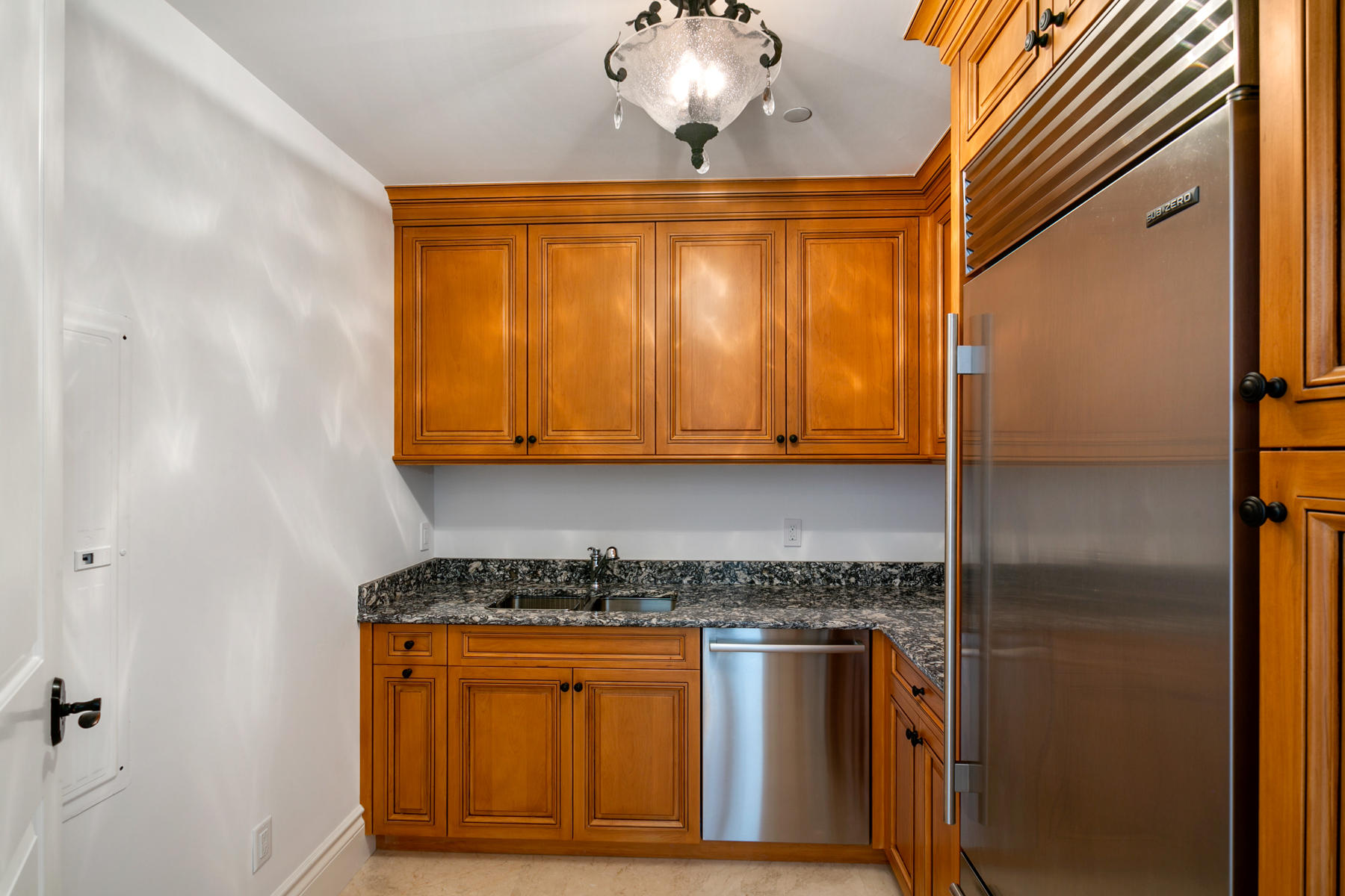 Ritz Carlton Residences - Residential