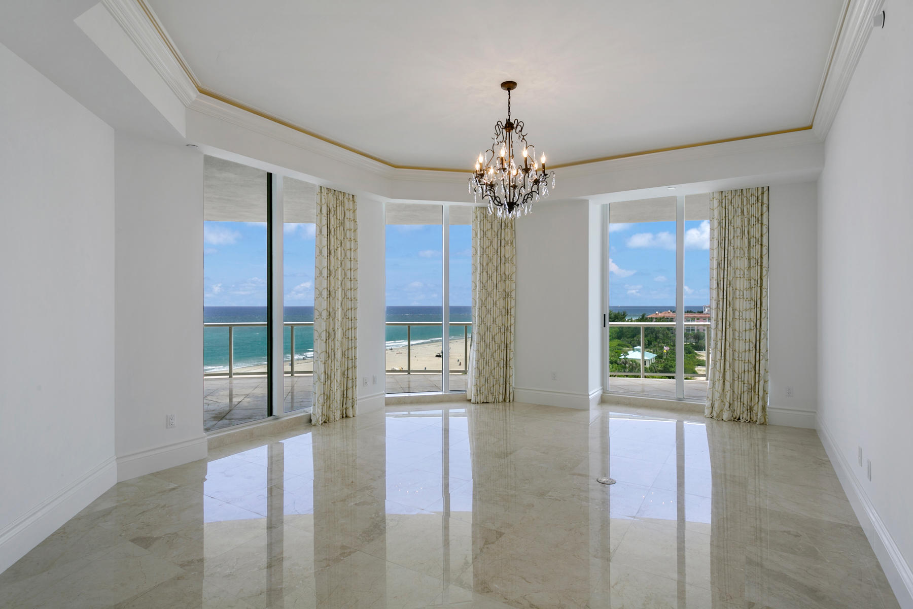 Ritz Carlton Residences - Residential