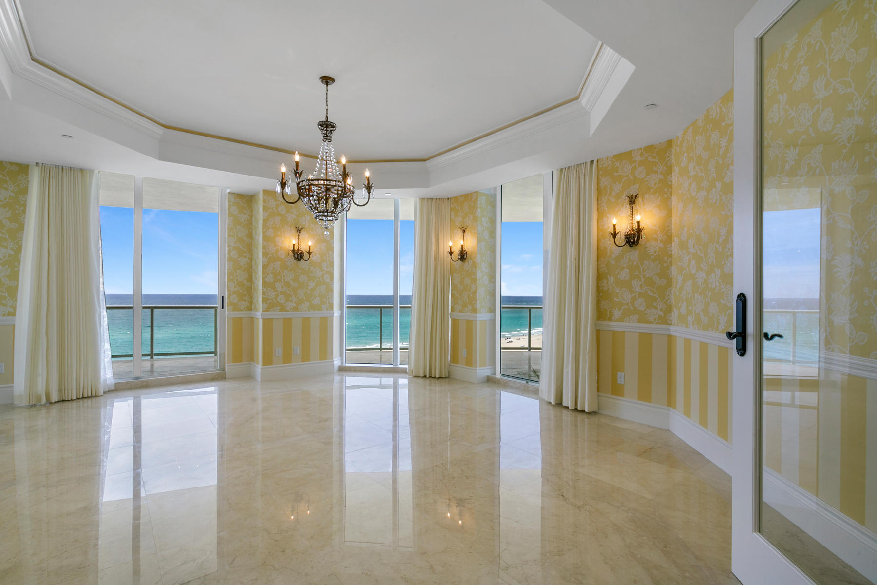 Ritz Carlton Residences - Residential