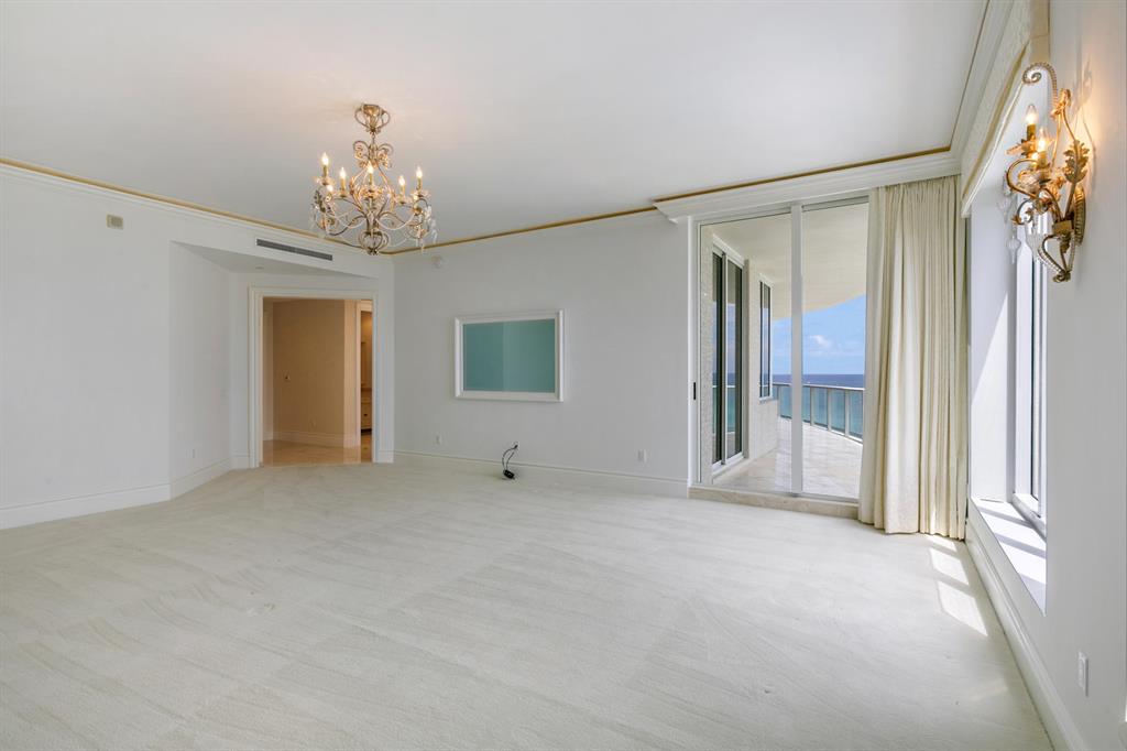 Ritz Carlton Residences - Residential