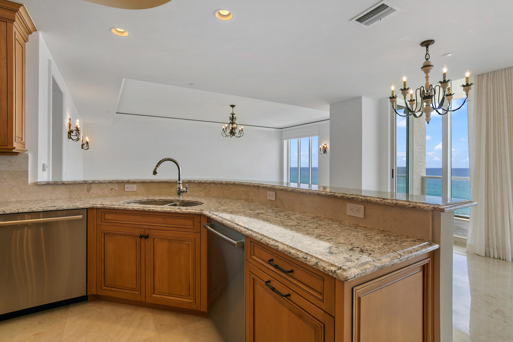 Ritz Carlton Residences - Residential