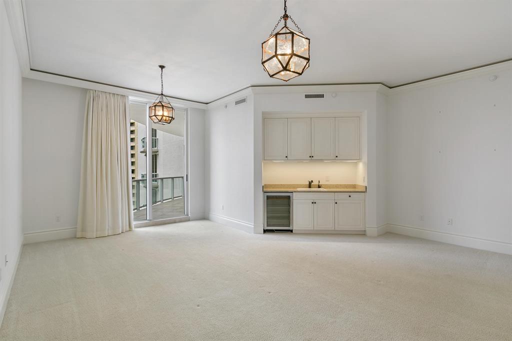 Ritz Carlton Residences - Residential