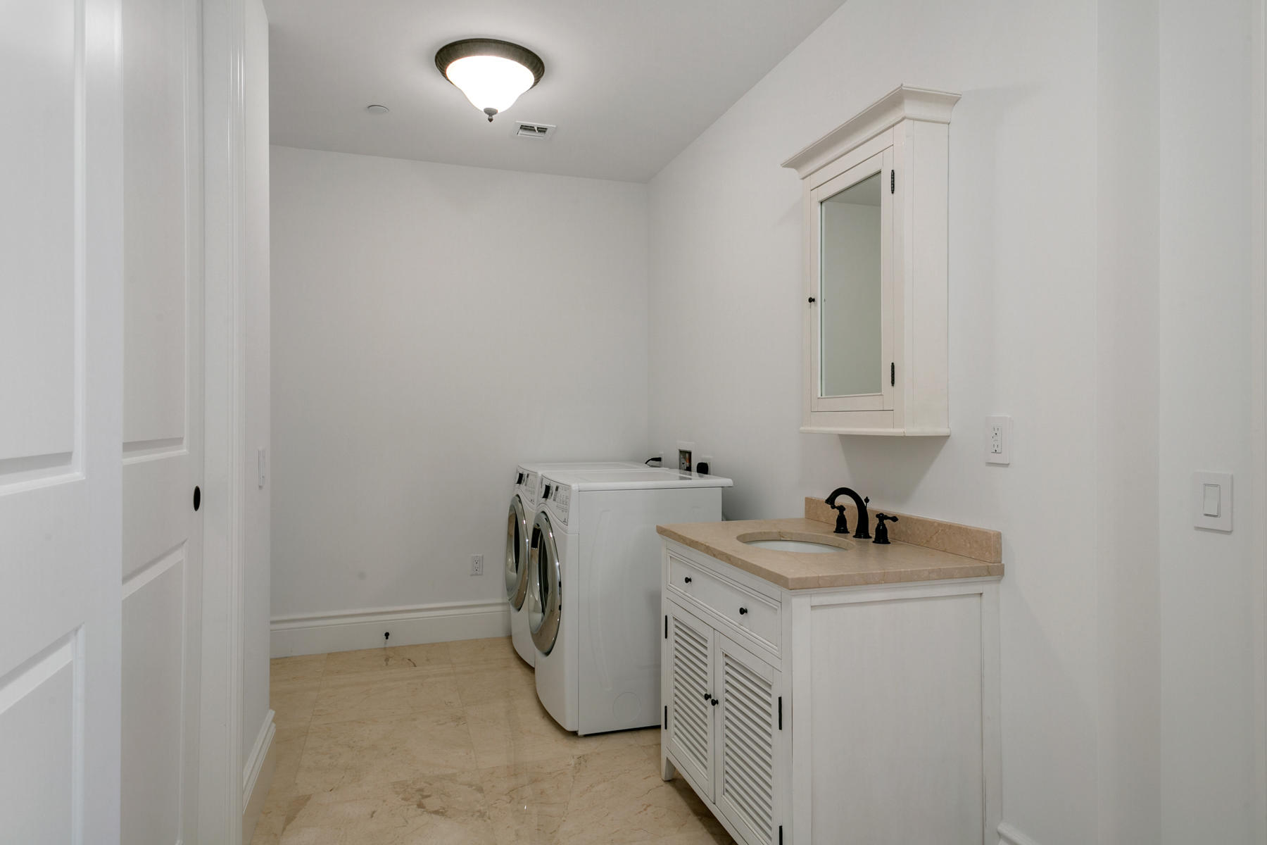 Ritz Carlton Residences - Residential