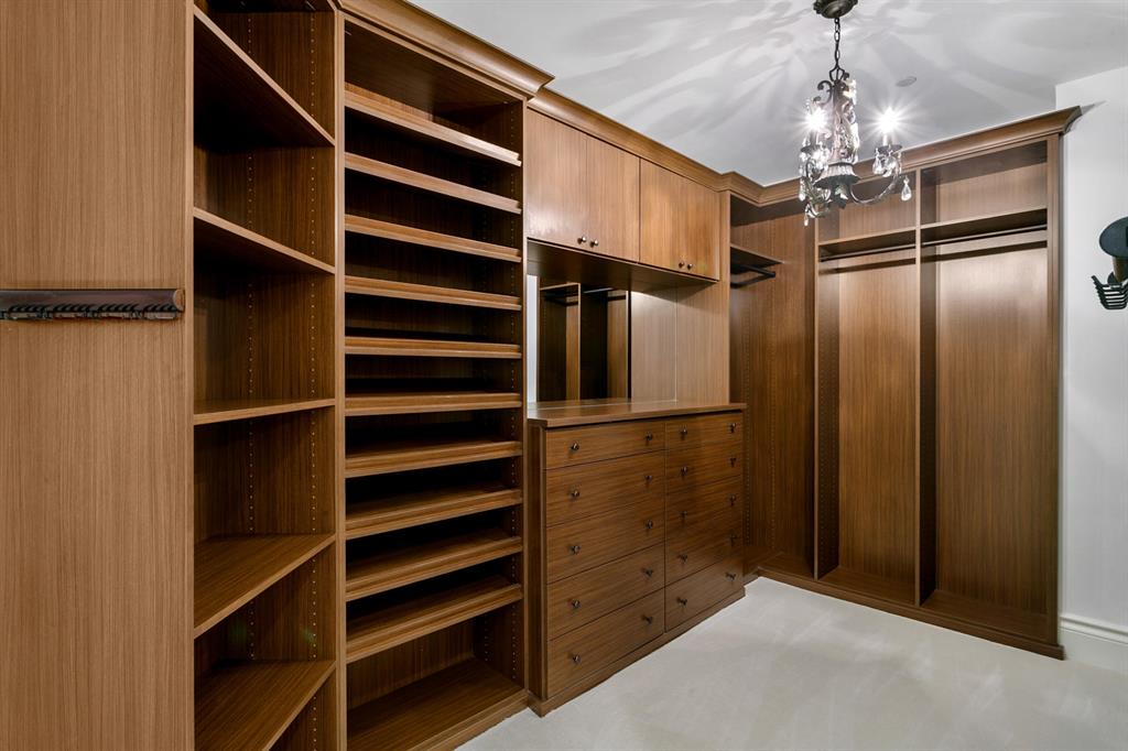 Ritz Carlton Residences - Residential