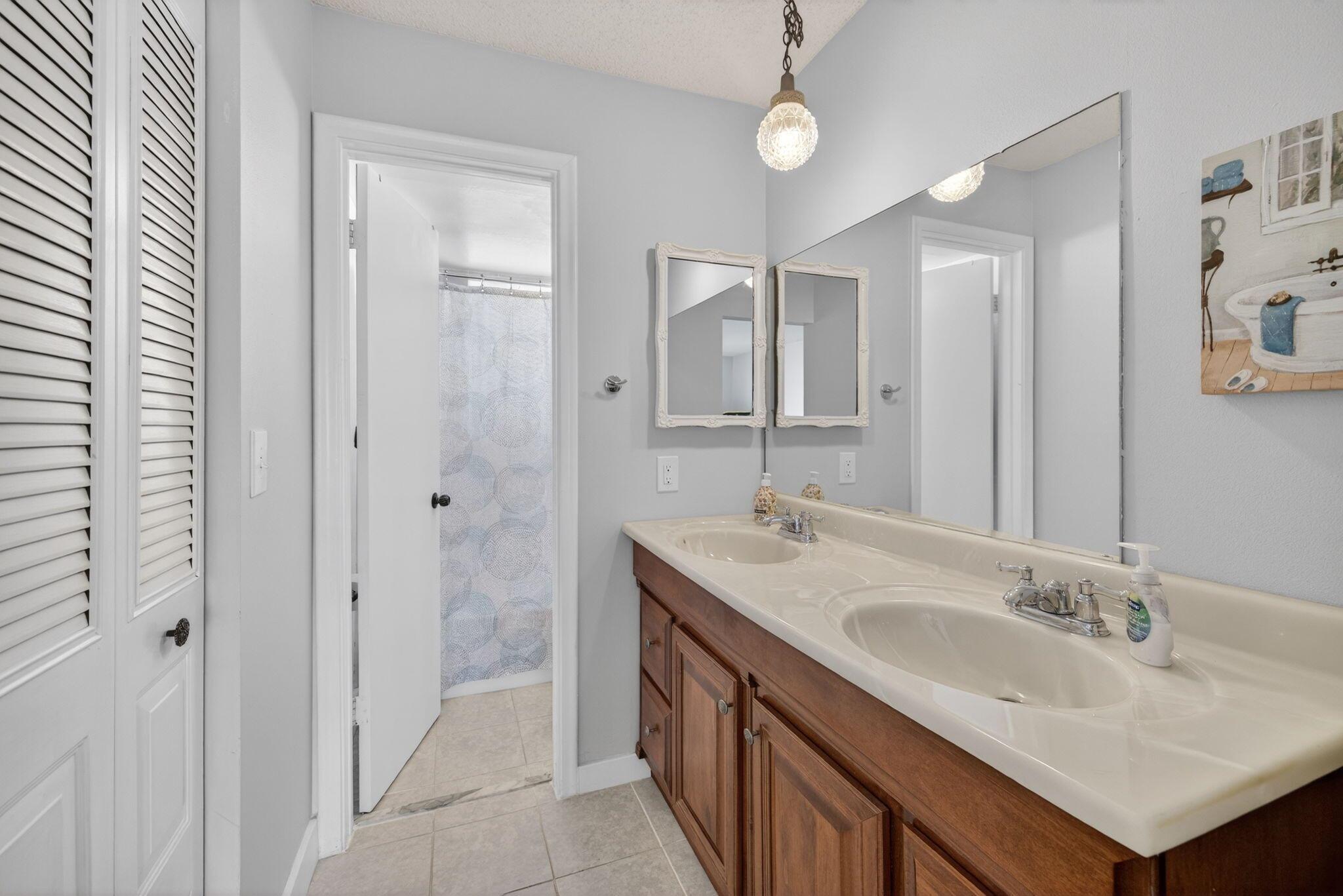 LAS VISTAS P-R IN INVERRA - Residential