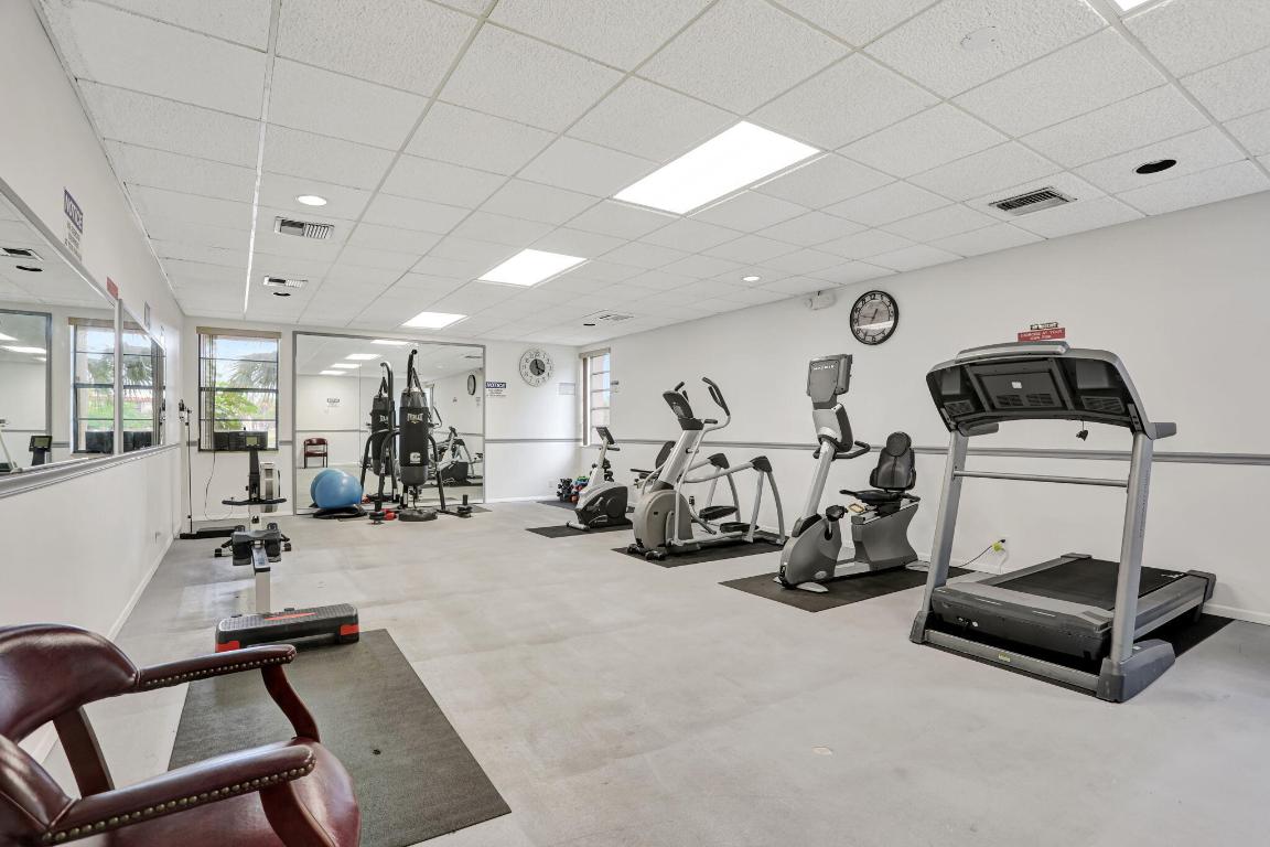 LAS VISTAS P-R IN INVERRARY - Residential