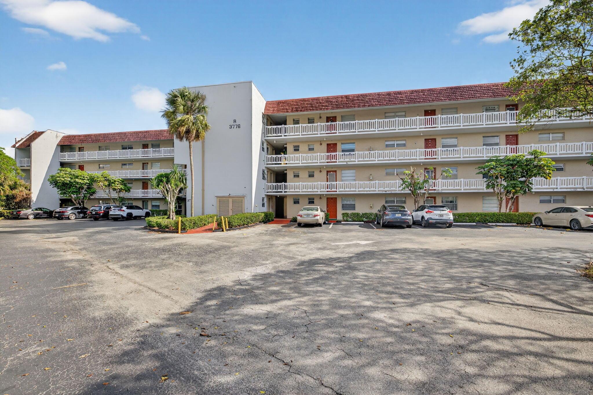 LAS VISTAS P-R IN INVERRA - Residential