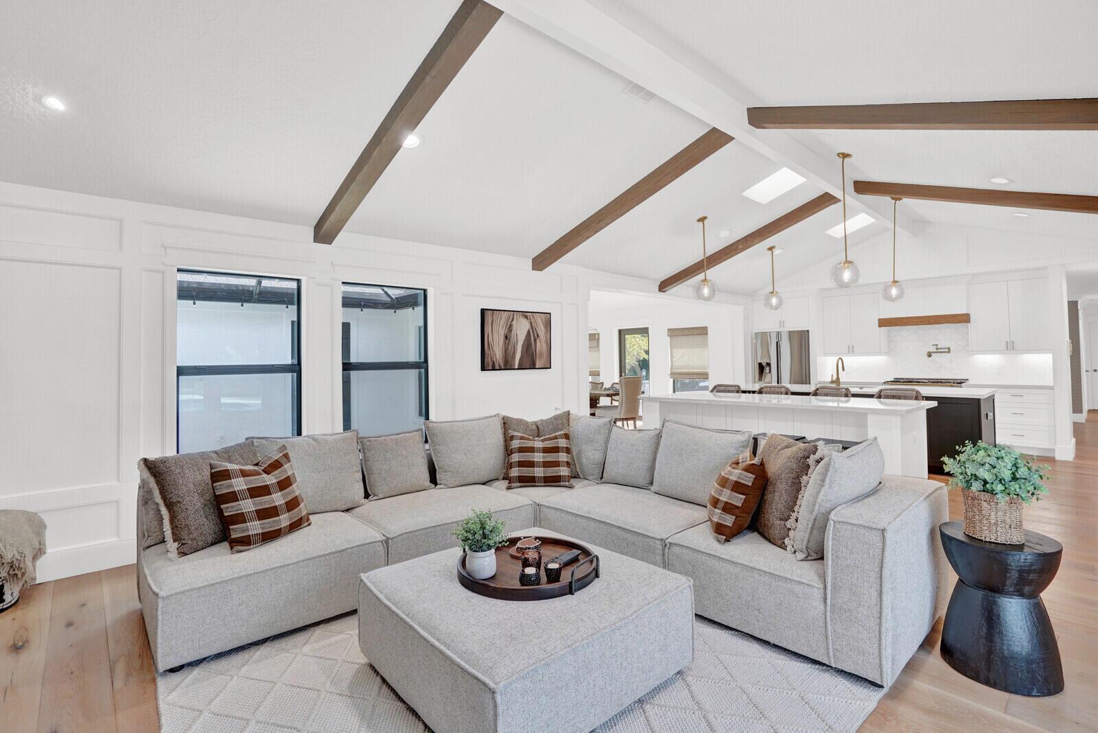 PINEWOOD OF WELLINGTON - Residential