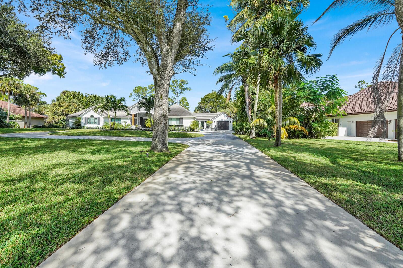 PINEWOOD OF WELLINGTON - Residential