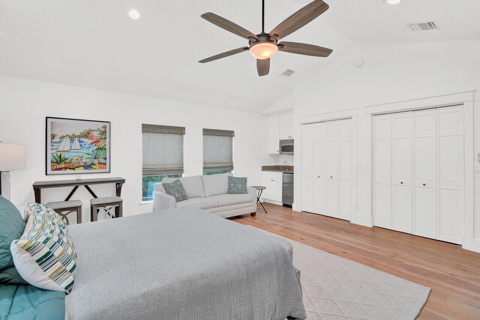 PINEWOOD OF WELLINGTON - Residential