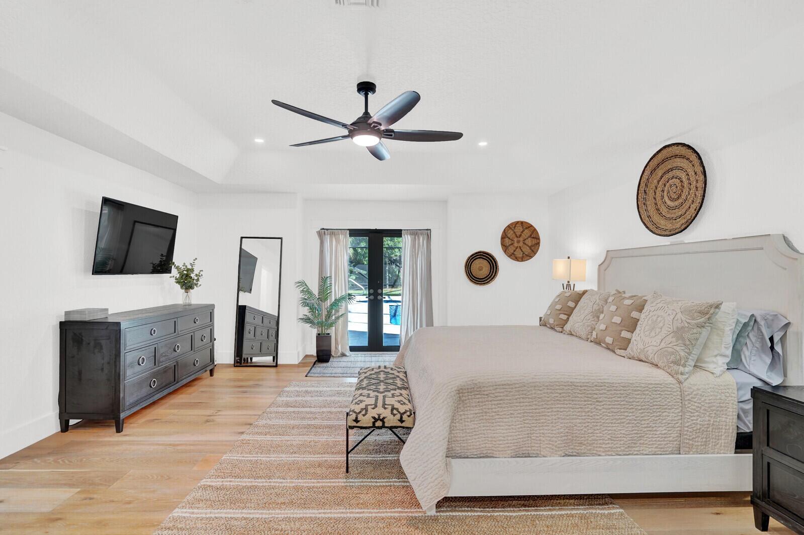 PINEWOOD OF WELLINGTON - Residential