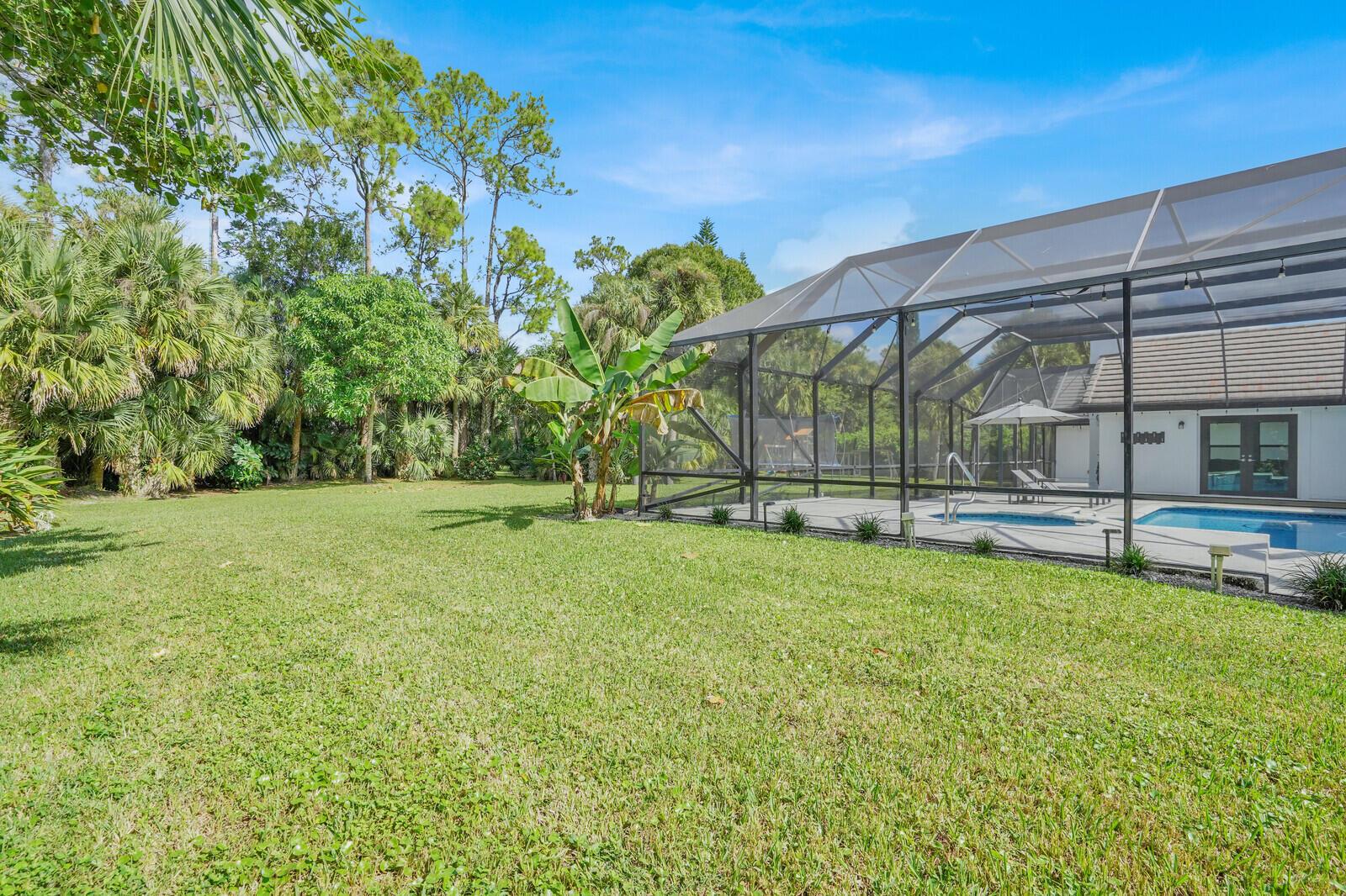 PINEWOOD OF WELLINGTON - Residential