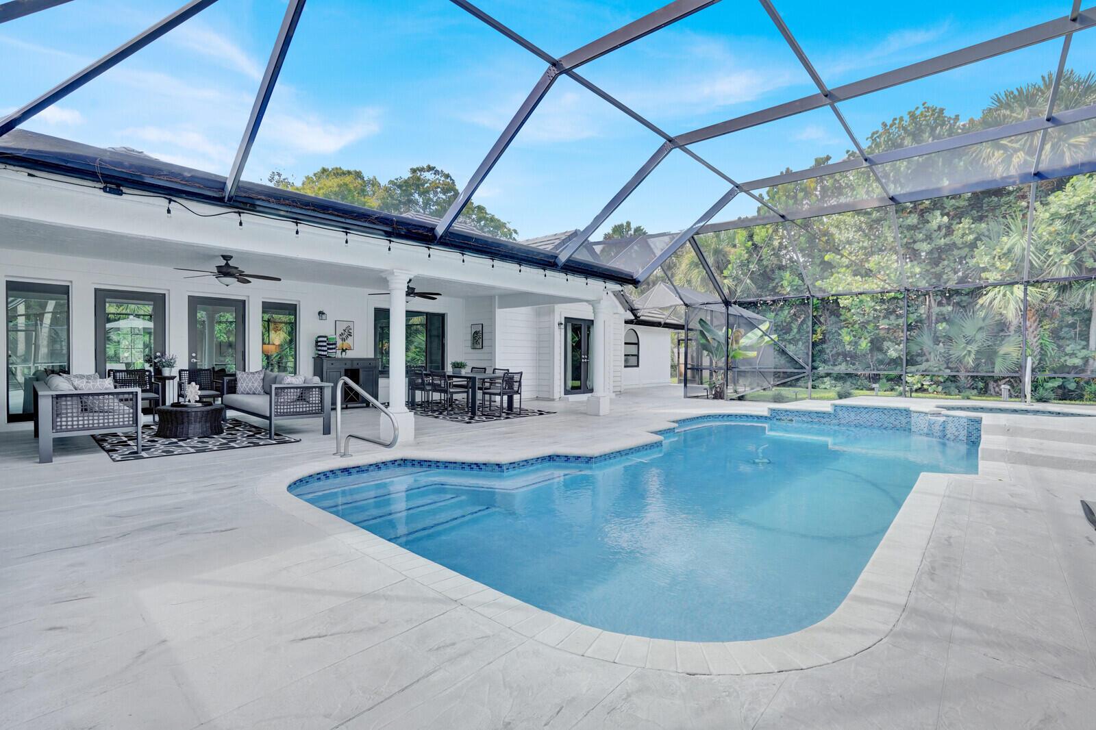 PINEWOOD OF WELLINGTON - Residential