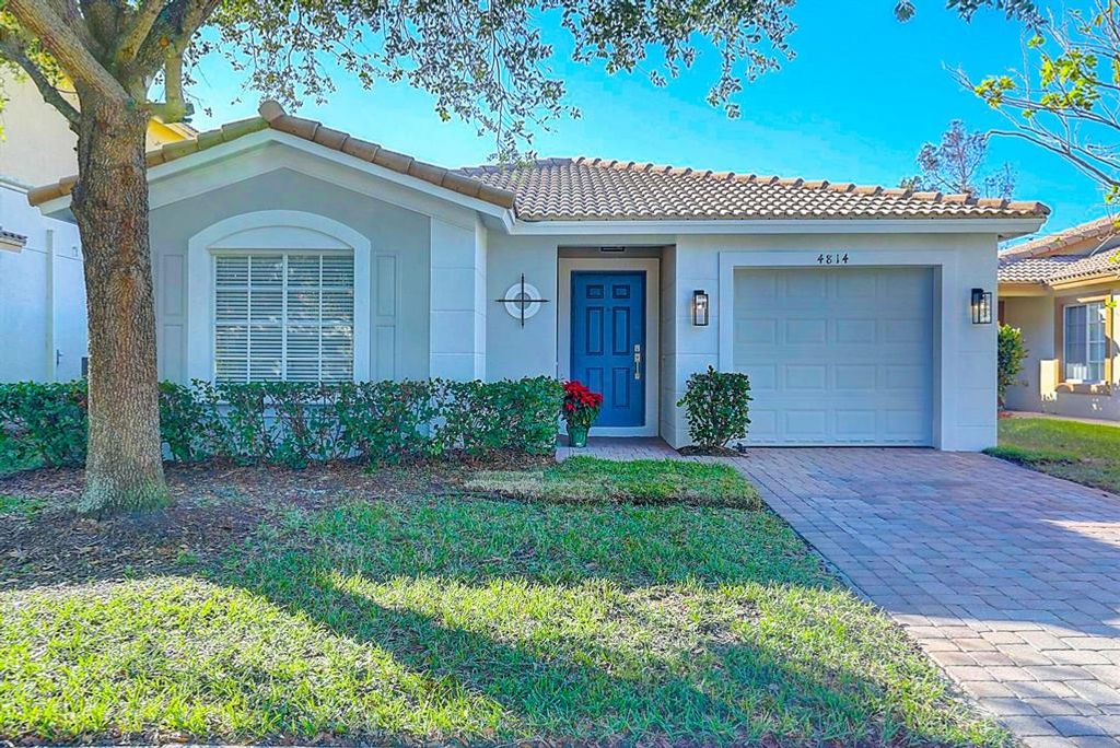 Photo of 4814 SE Graham Drive, Stuart, FL 34997 (MLS # R10677502)