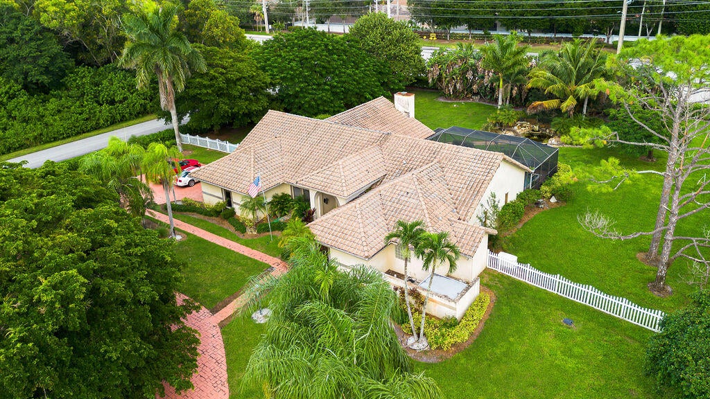 Photo of 10270 E TARA Boulevard, Boynton Beach, FL 33437 (MLS # B26090067)