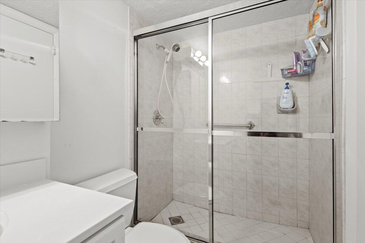 PATRICIAN OF PALM BEACH CONDO - Residential Lease