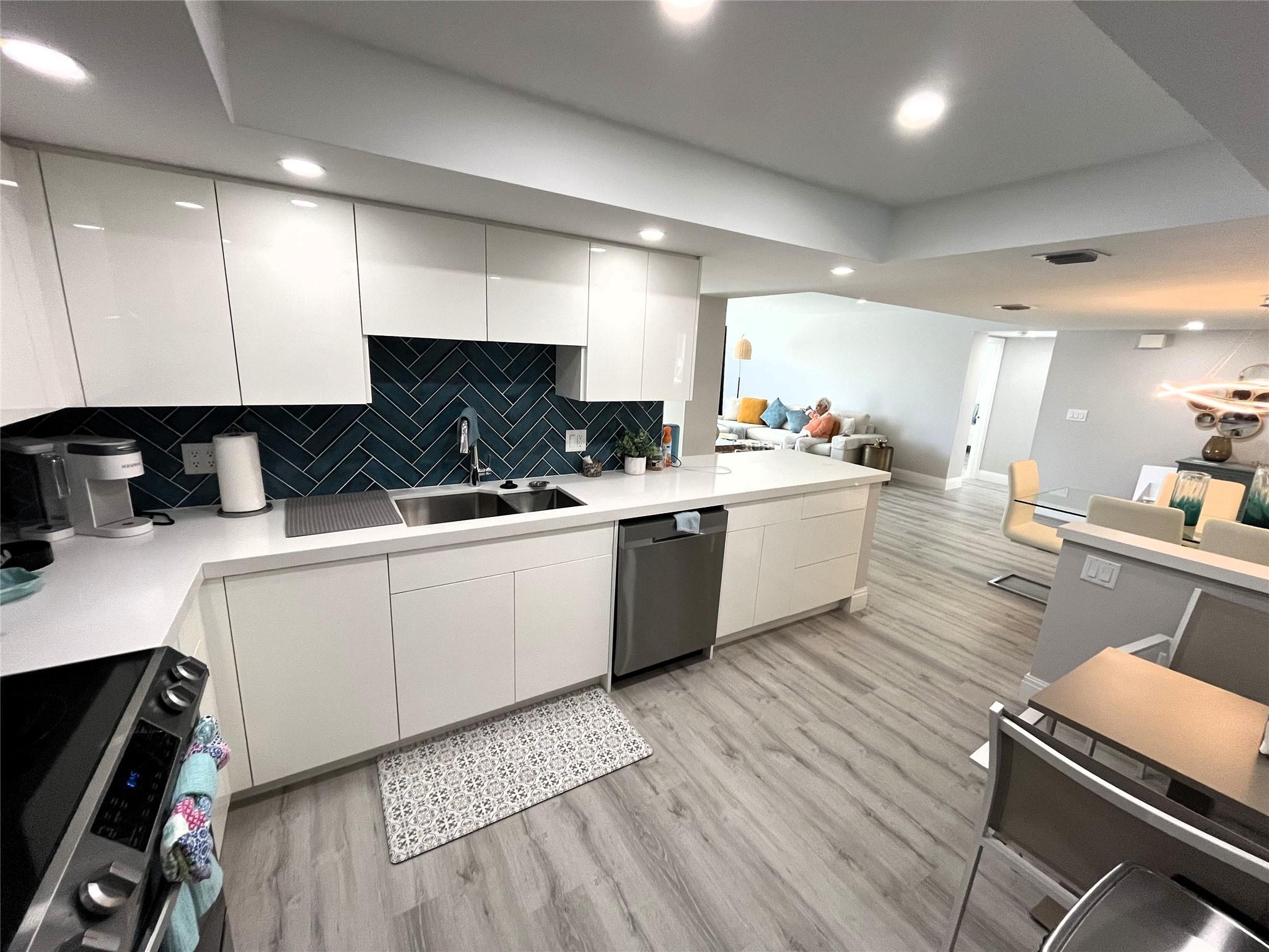 PLAYA DEL SOL CONDO - Residential Lease