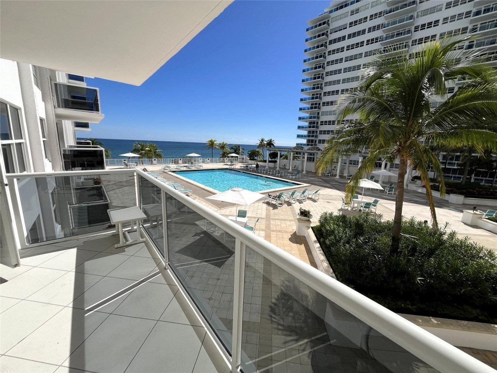 3500 Galt Ocean Drive 203