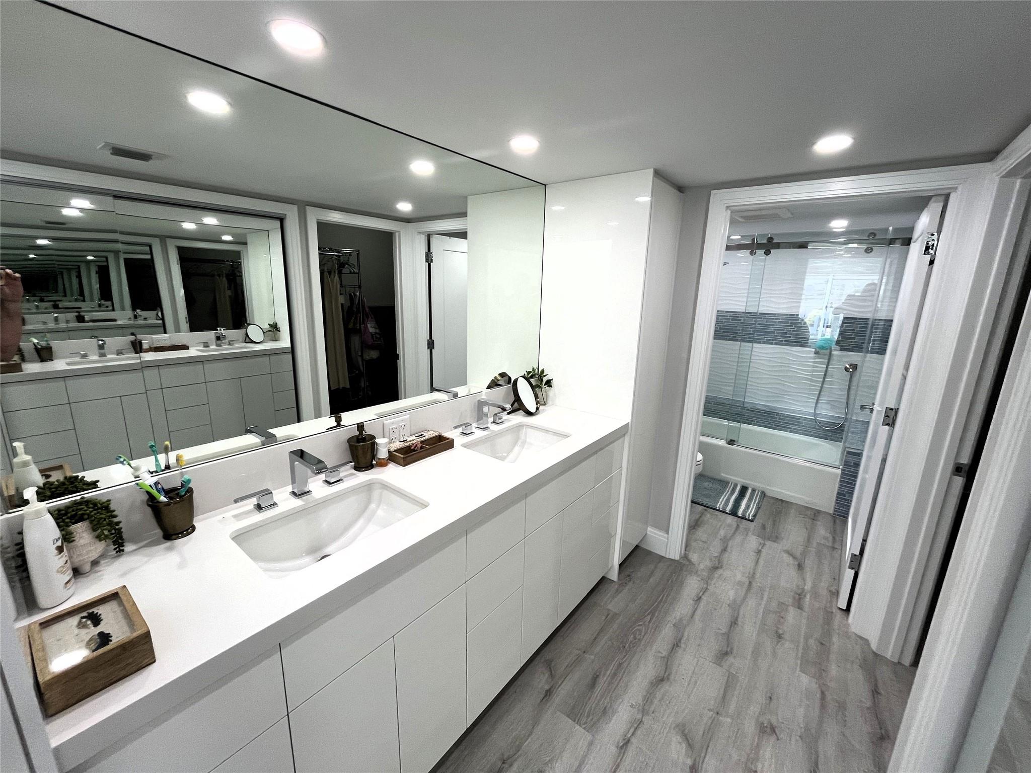 PLAYA DEL SOL CONDO - Residential Lease