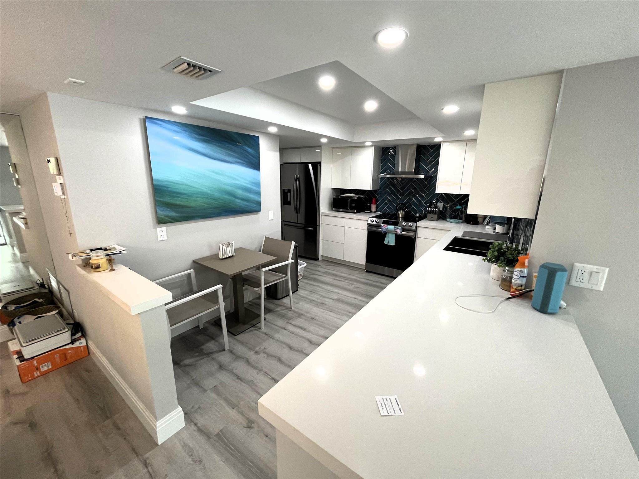 PLAYA DEL SOL CONDO - Residential Lease