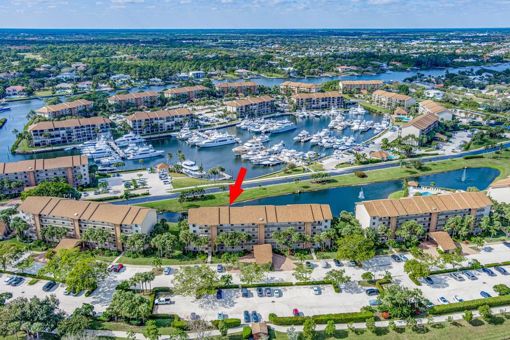 Photo of 801 Seafarer Circle #502, Jupiter, FL 33477 (MLS # R11051940)