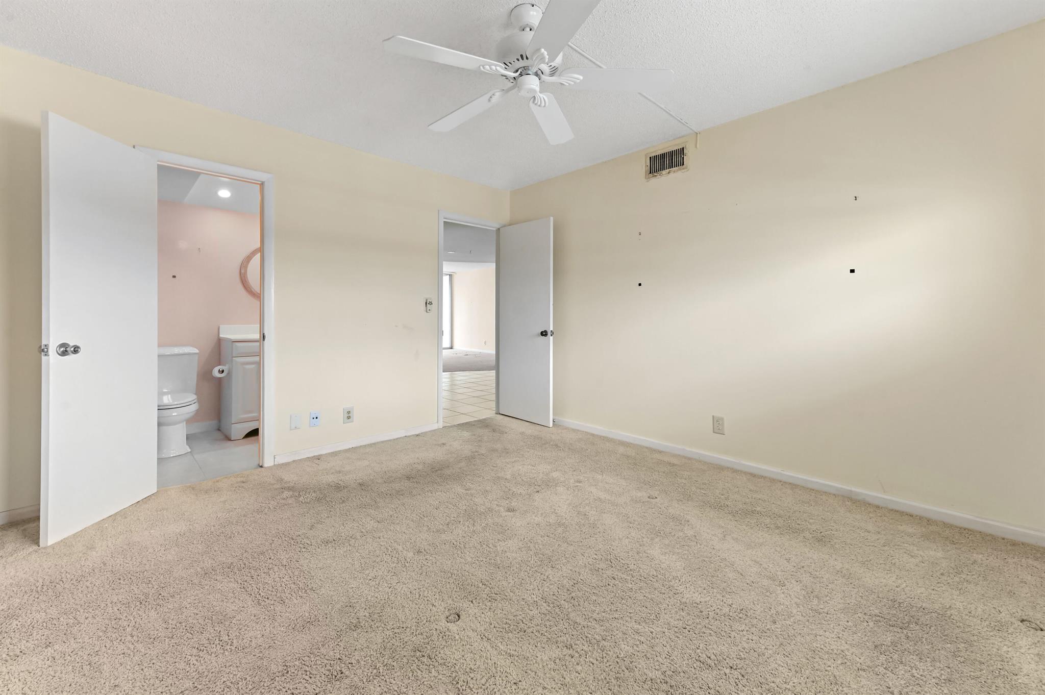 LAKE HARBOUR TOWERS CONDO - Residential