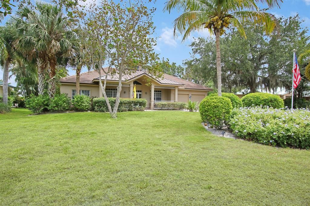 Photo of 3734 SE Bent Banyan Way, Stuart, FL 34997 (MLS # R10721143)