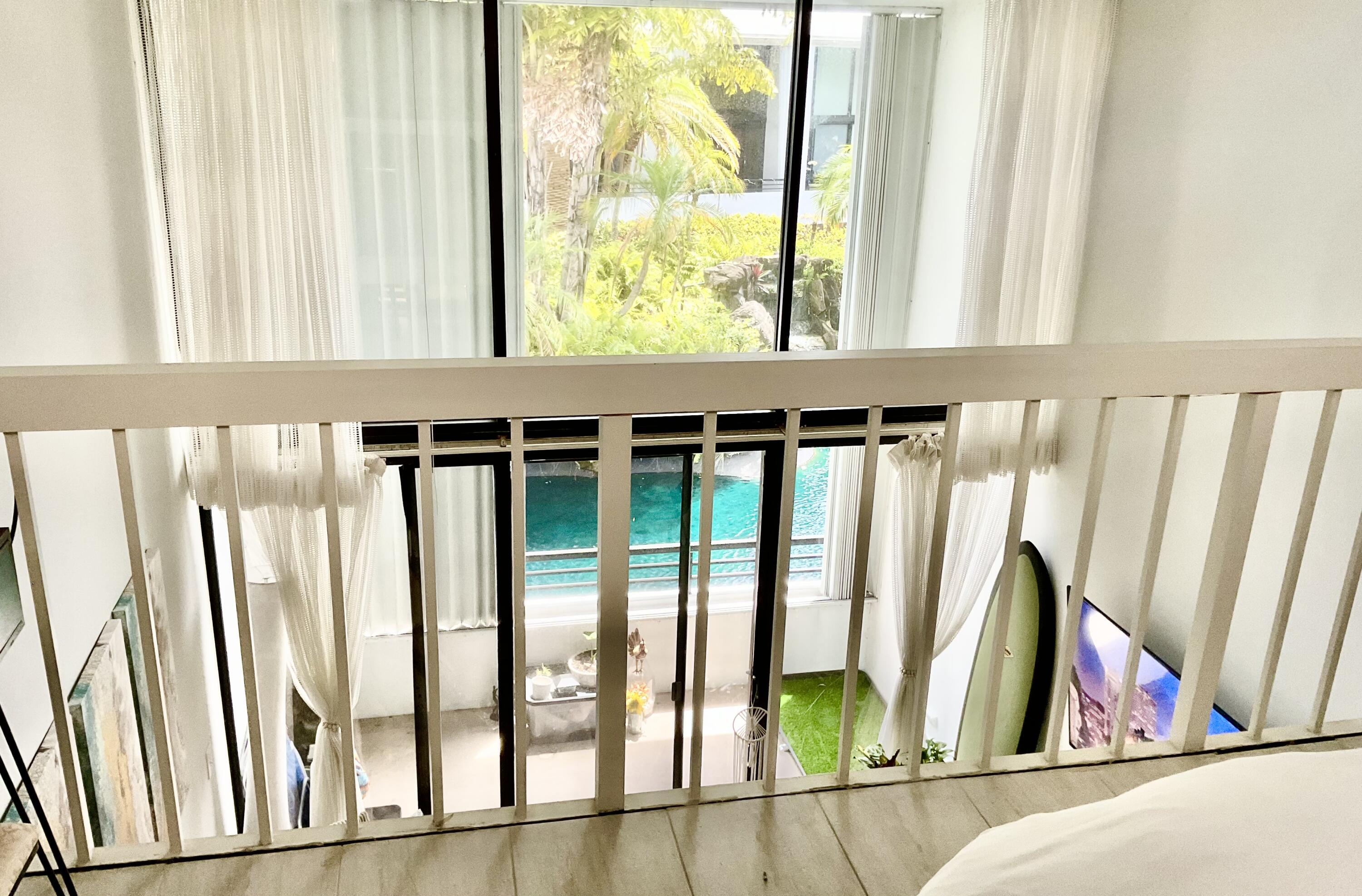 MAYFAIR HOUSE CONDO - Residential