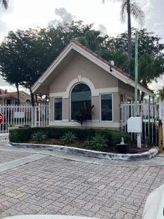 Spacious 3 bed/2 bath condo in Royal Palm Place, unit has been upgraded brand new laminated wood floors, It has washer and dryer, storage in balcony, closet spaces, .Unit has 2 assigned parking spaces; Gated community with amenities: Club house, Gym, Tennis courts ,basketball Courts, community pool
