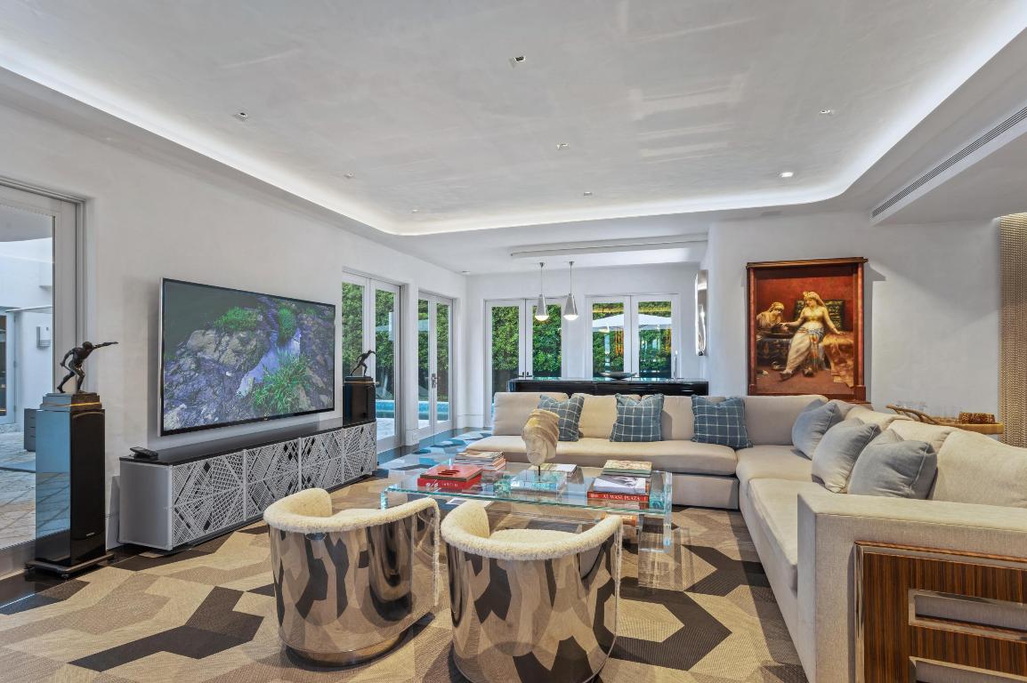 PERSHING PARK LAKE ADD - Residential