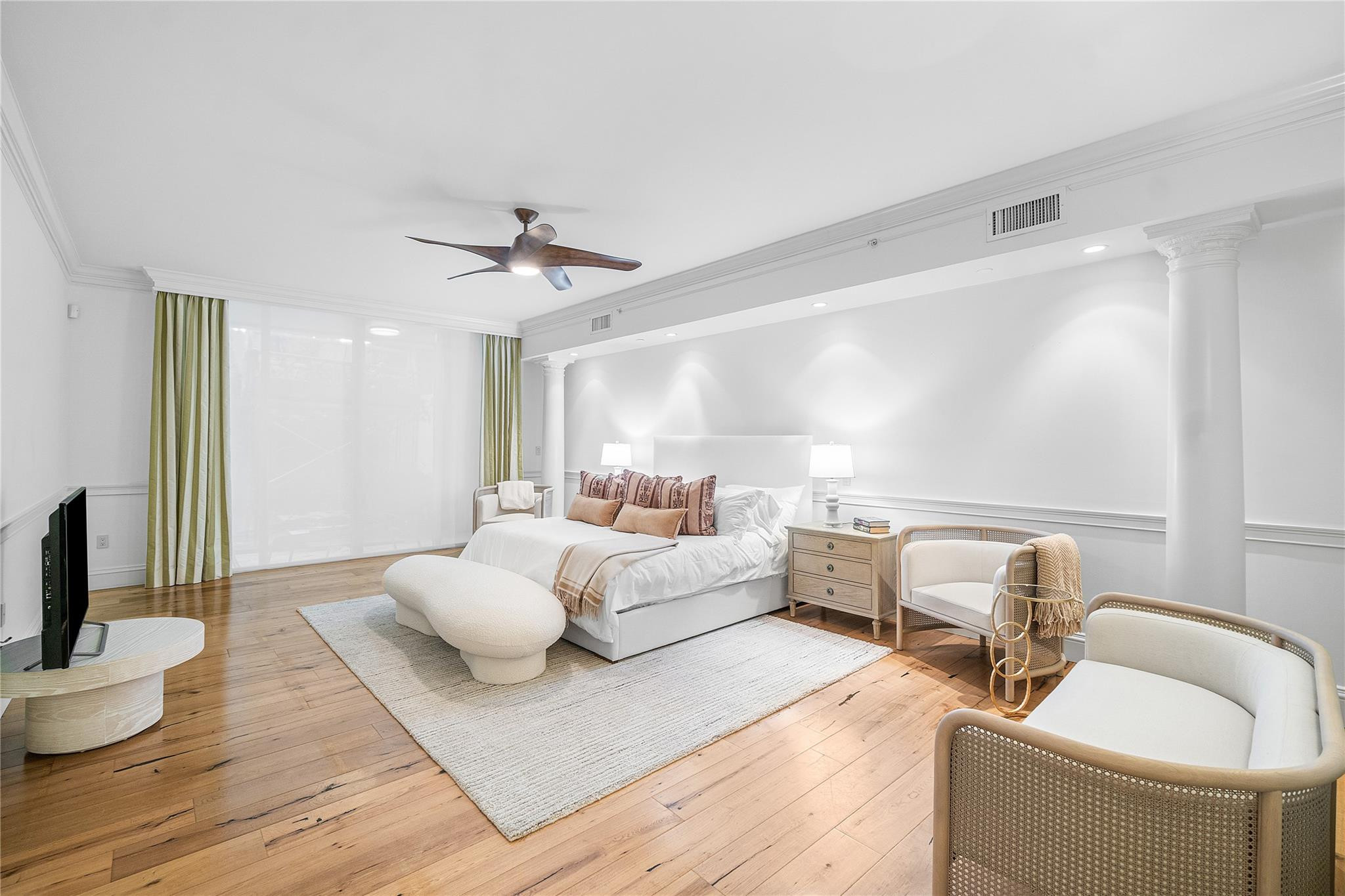 MIZNER GRAND CONDO - Residential