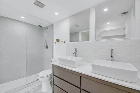 Tiny photo for 4402 MARTINIQUE CT #D4, Coconut Creek, FL 33066 (MLS # B26089636)