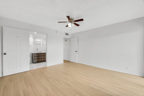 Tiny photo for 4402 MARTINIQUE CT #D4, Coconut Creek, FL 33066 (MLS # B26089636)