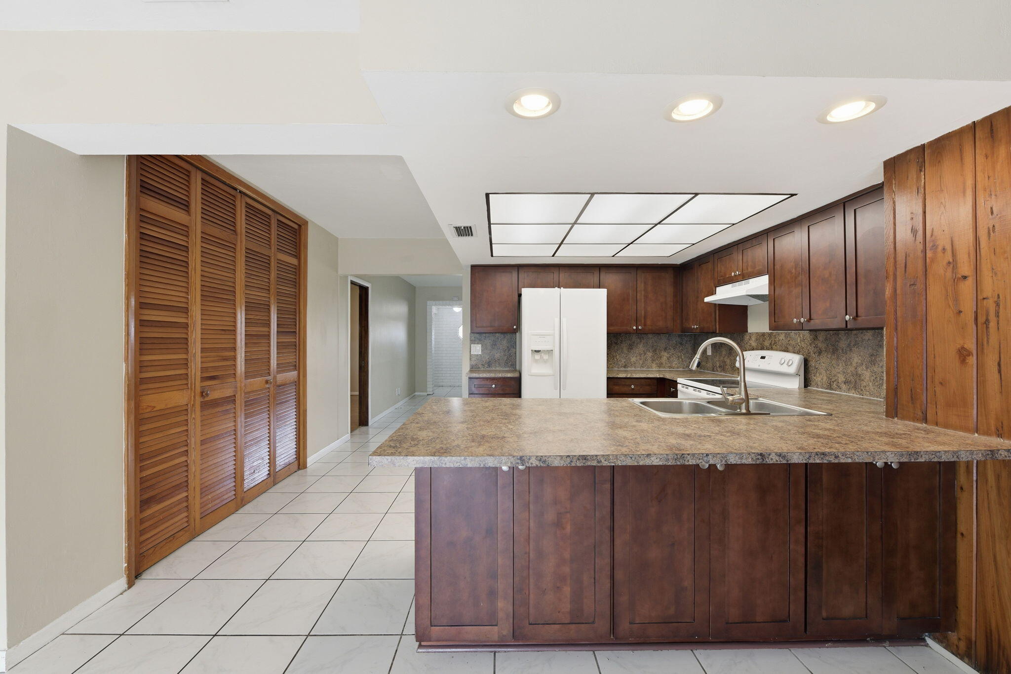 ROYAL PALM ACRES EIGHTH SEC - Residential