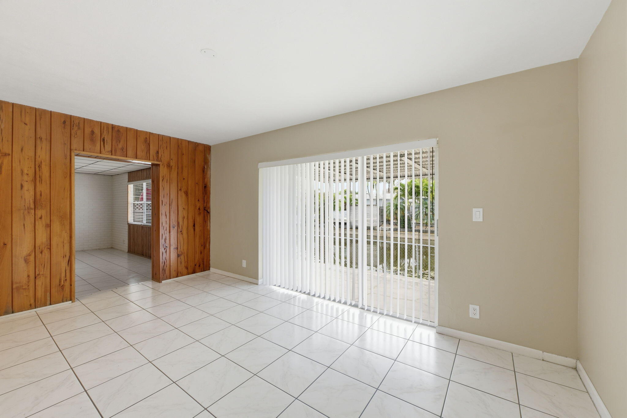 ROYAL PALM ACRES EIGHTH SEC - Residential