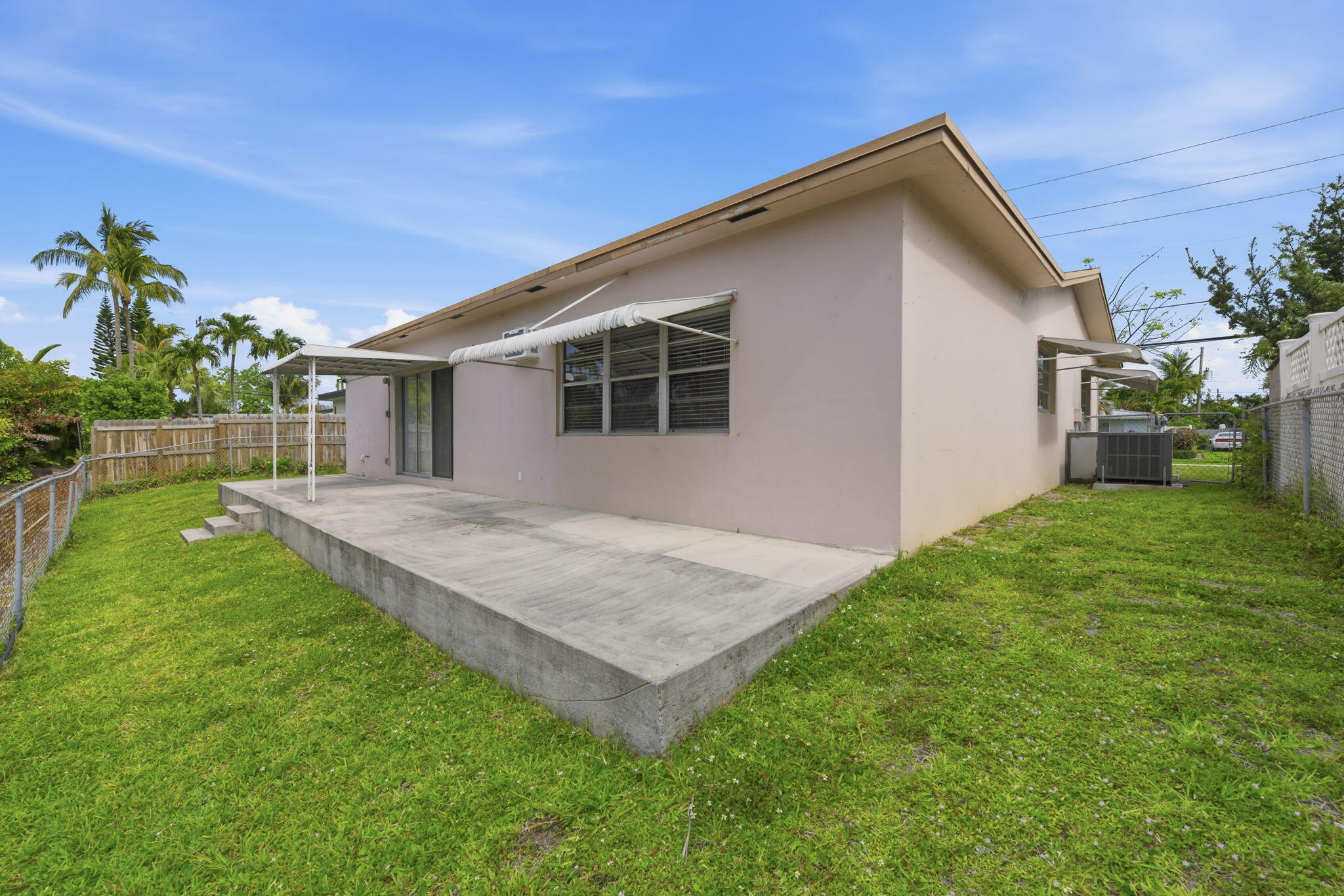 ROYAL PALM ACRES EIGHTH SEC - Residential
