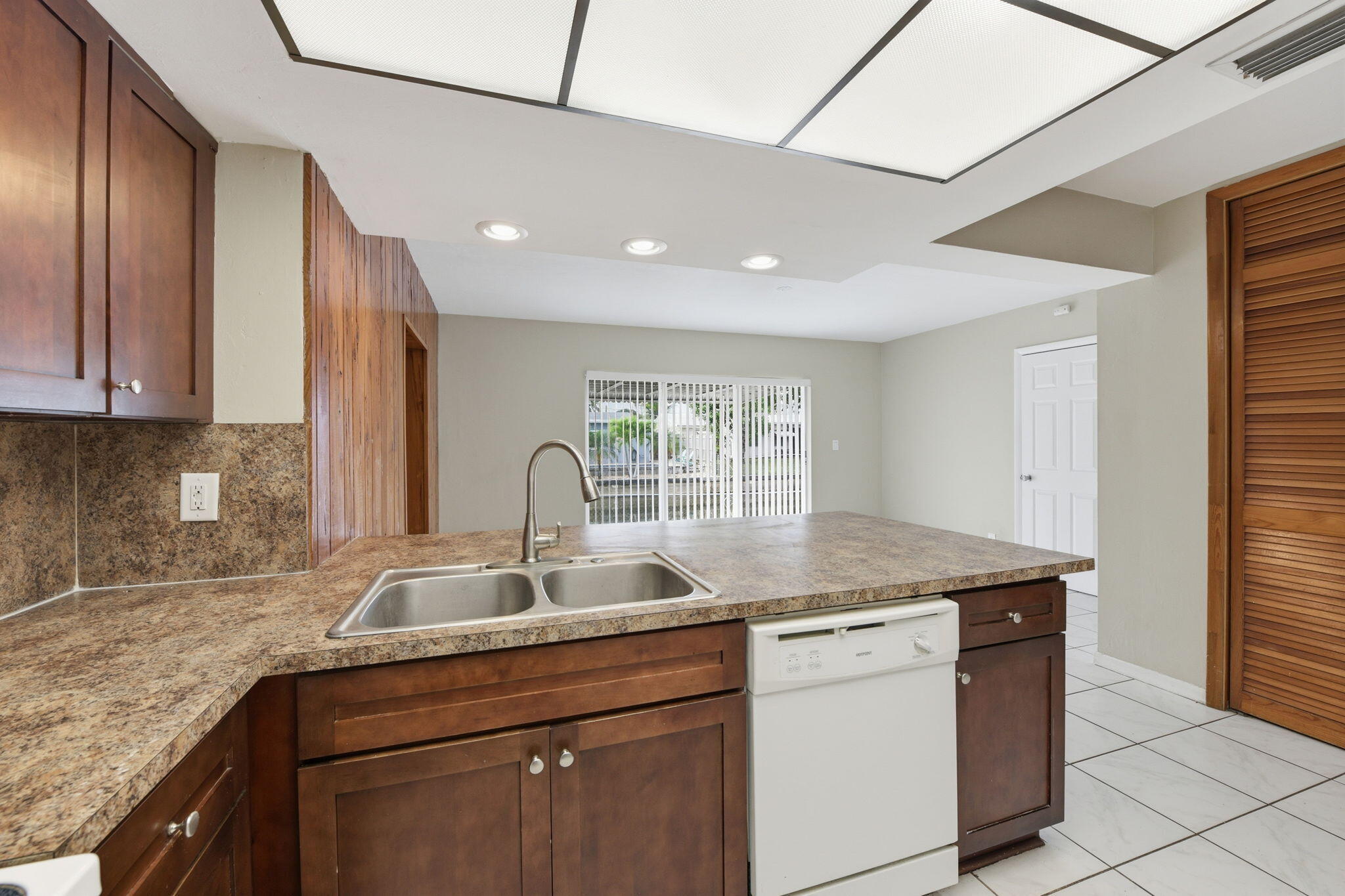 ROYAL PALM ACRES EIGHTH SEC - Residential