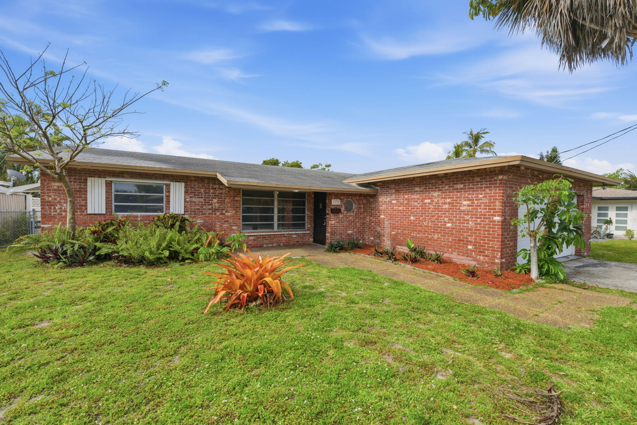 ROYAL PALM ACRES EIGHTH SEC - Residential