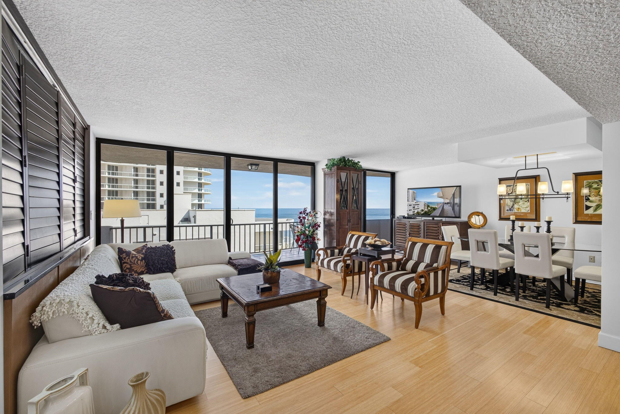 4200 N Ocean Drive 1-905