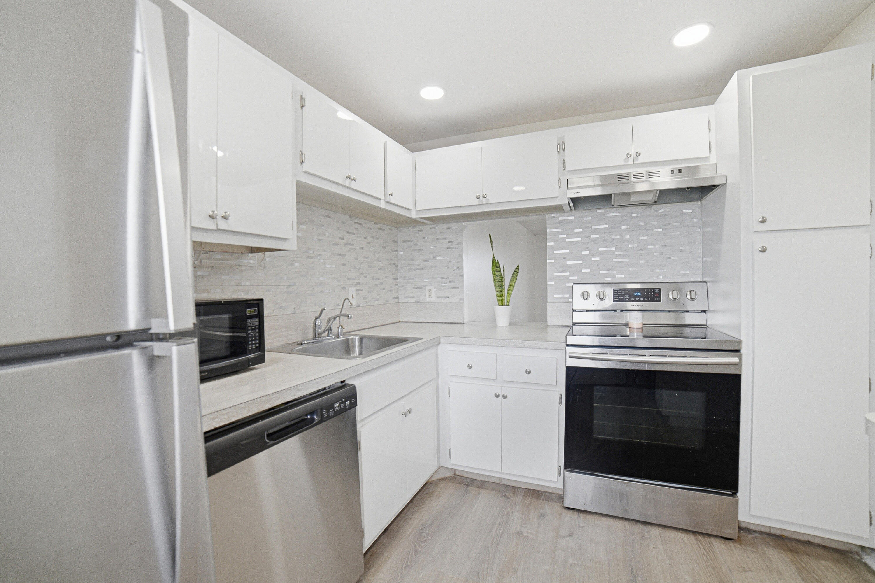BOCA TEECA CONDO 3 - Residential Lease