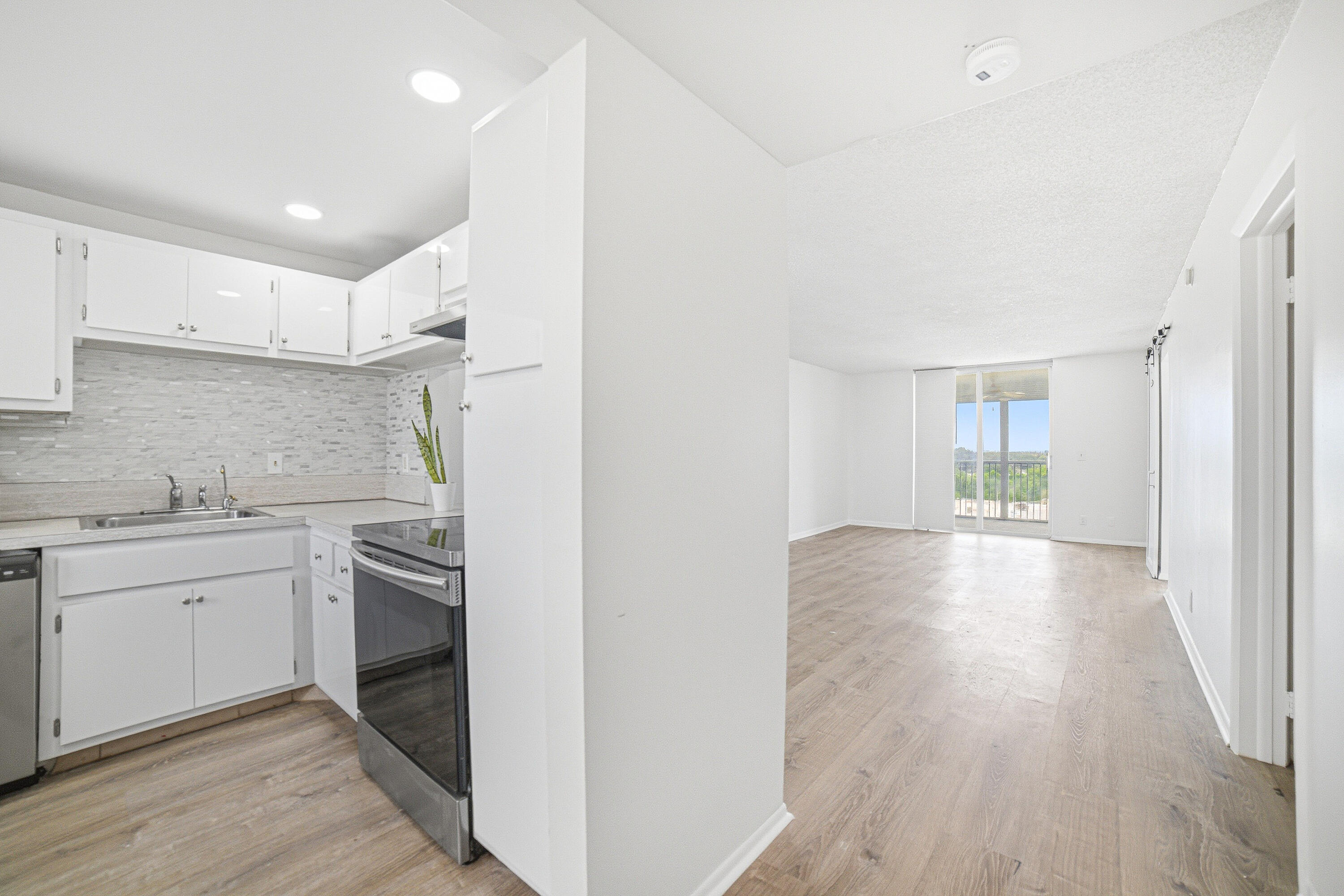 BOCA TEECA CONDO 3 - Residential Lease