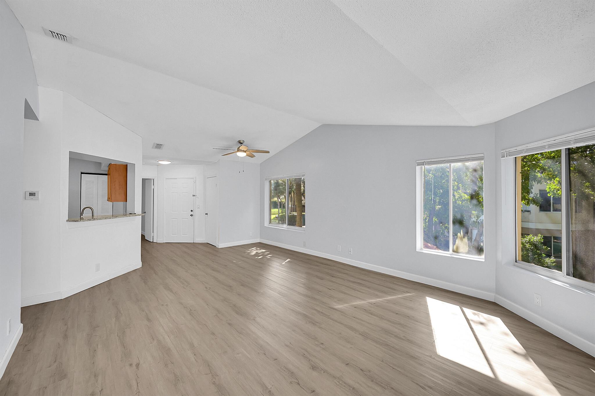 CASABLANCA ISLES CONDO - Residential Lease