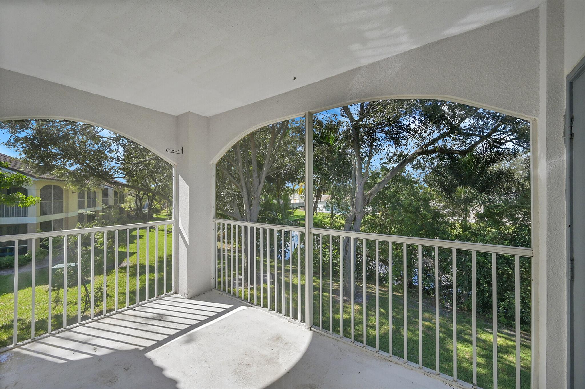 CASABLANCA ISLES CONDO - Residential Lease